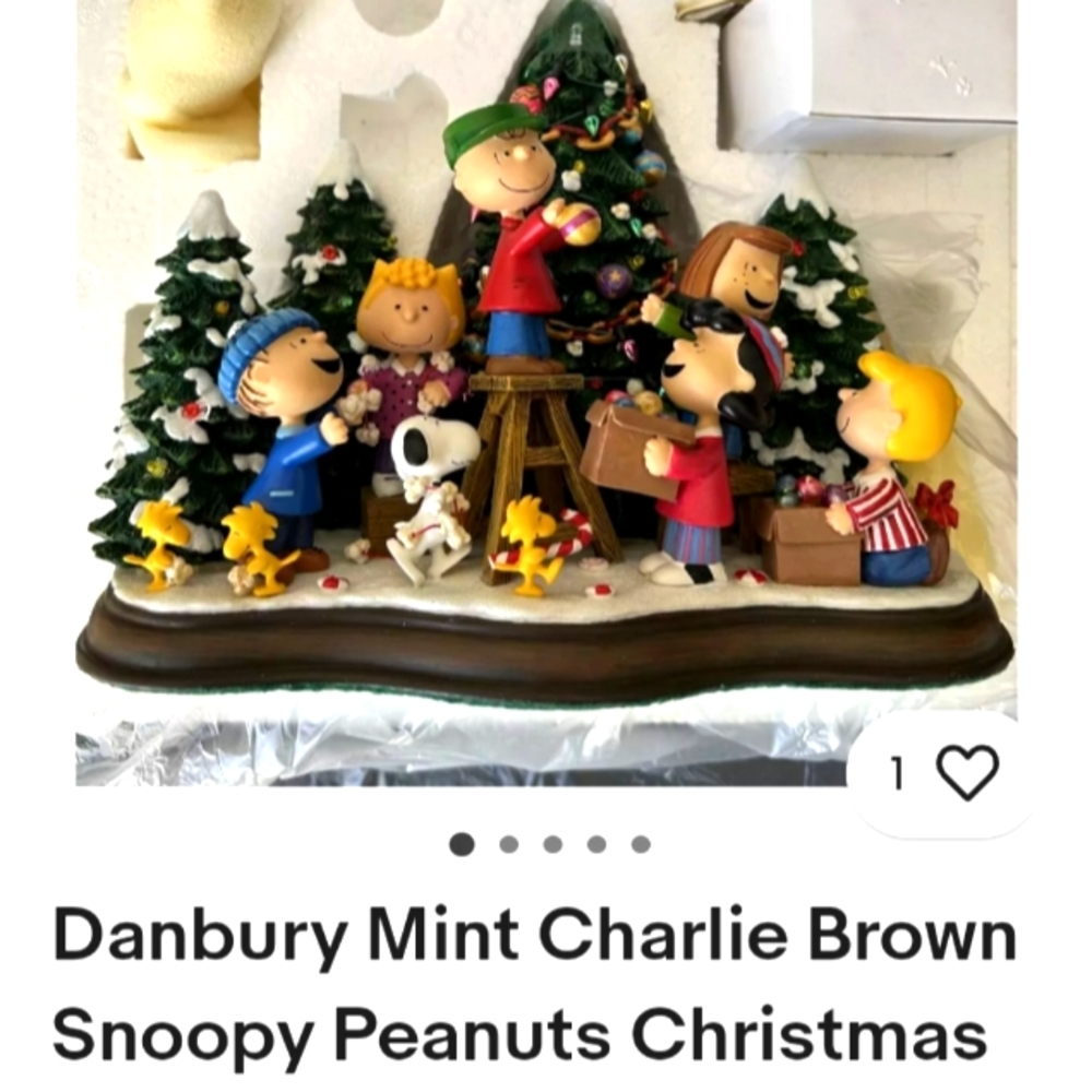 Danbury mint  Charlie Brown Christmas music box,clocks,other decorations